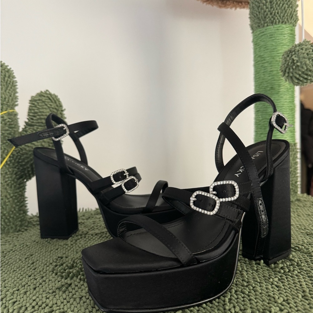New with box satin platform fancy heels